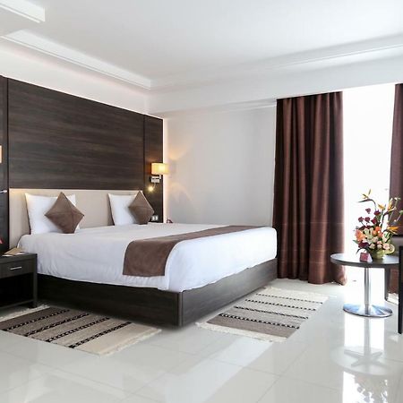 Radisson Hotel Сфакс Екстер'єр фото A bedroom at the hotel