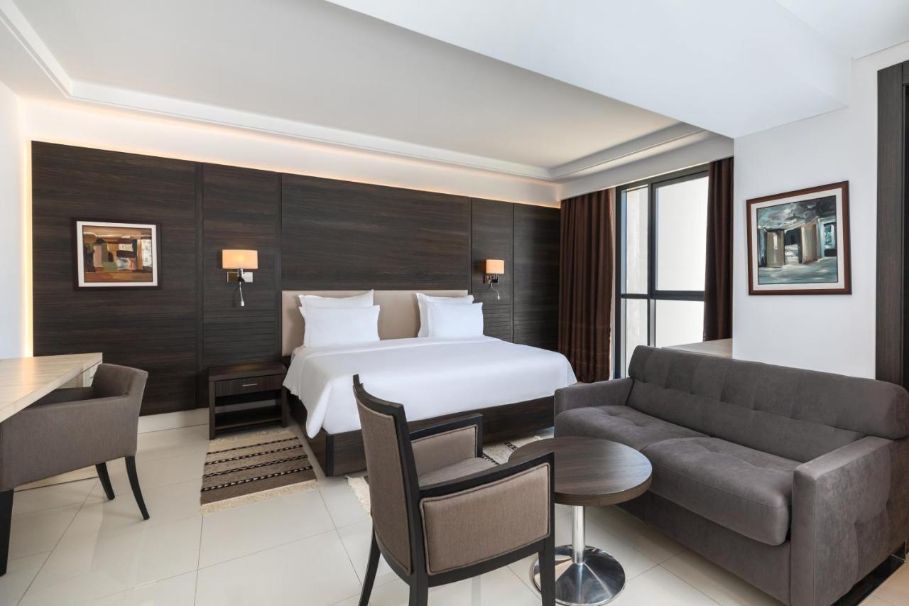 Radisson Hotel Сфакс Екстер'єр фото A suite at the hotel