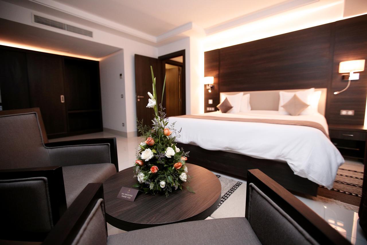 Radisson Hotel Сфакс Екстер'єр фото A room at the hotel
